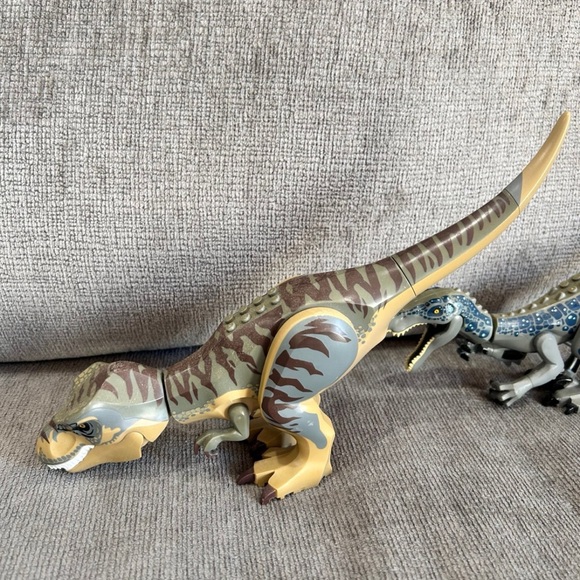 LEGO 75938 Jurrasic World T-Rex Vs. Dino-Mech Battle T-Rex Only Incomplete Lot - Picture 2 of 5
